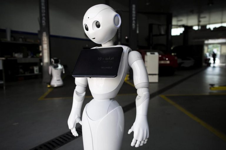 Download HUMANOID ROBOT PROTOTYPE NEXT YEAR Tesla owner Elon Musk announced his company's new project ...